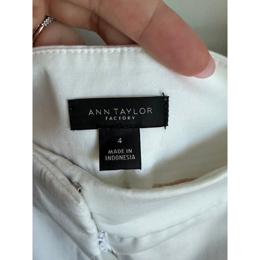 Ann Taylor Factory Cotton Blend Mid-Rise Straight Leg Trouser Pants White Size 4 - Picture 5 of 8